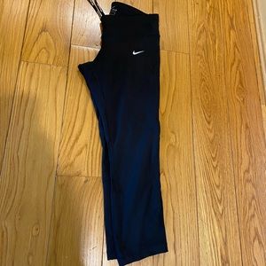 Cropped Nike leggings